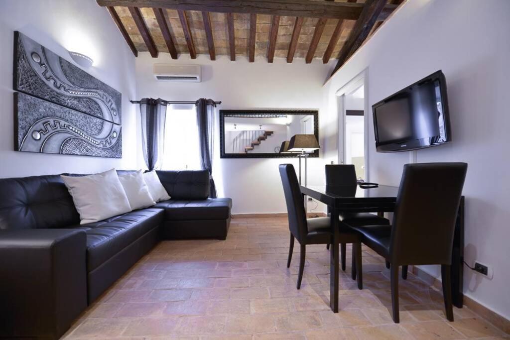 Ibernesi - Charming Apartment At The Roman Forums Exterior foto