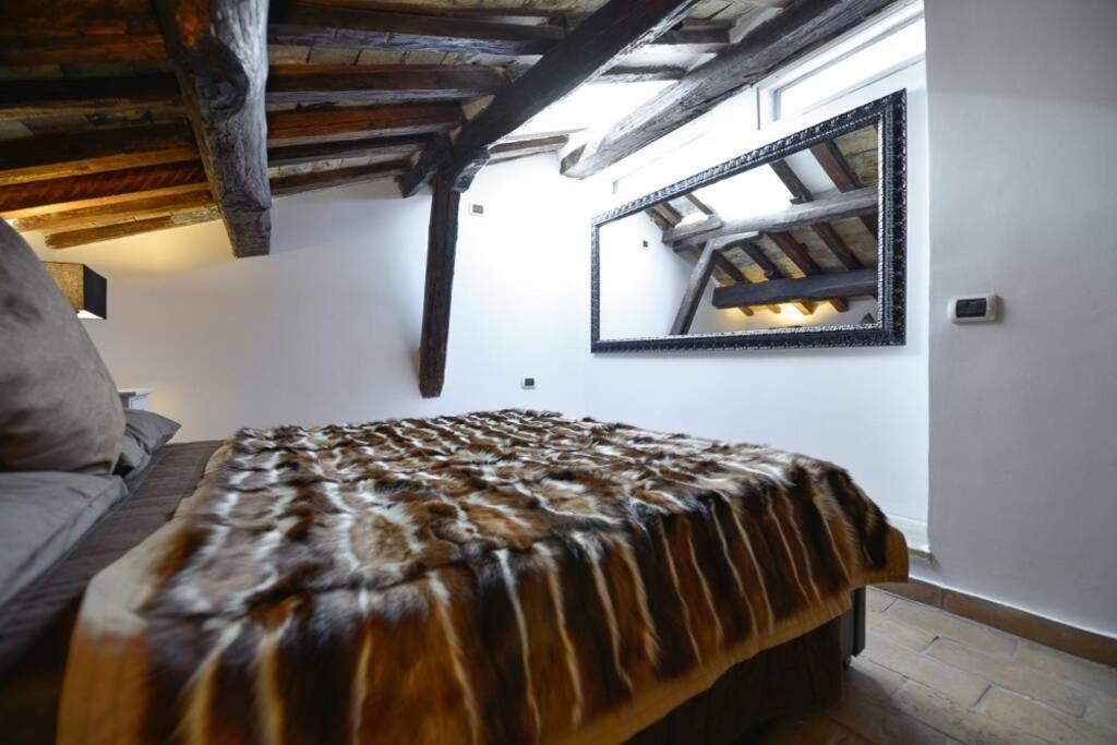 Ibernesi - Charming Apartment At The Roman Forums Exterior foto